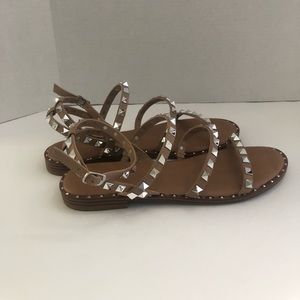 Cushionaire Sandals Size 8.5
